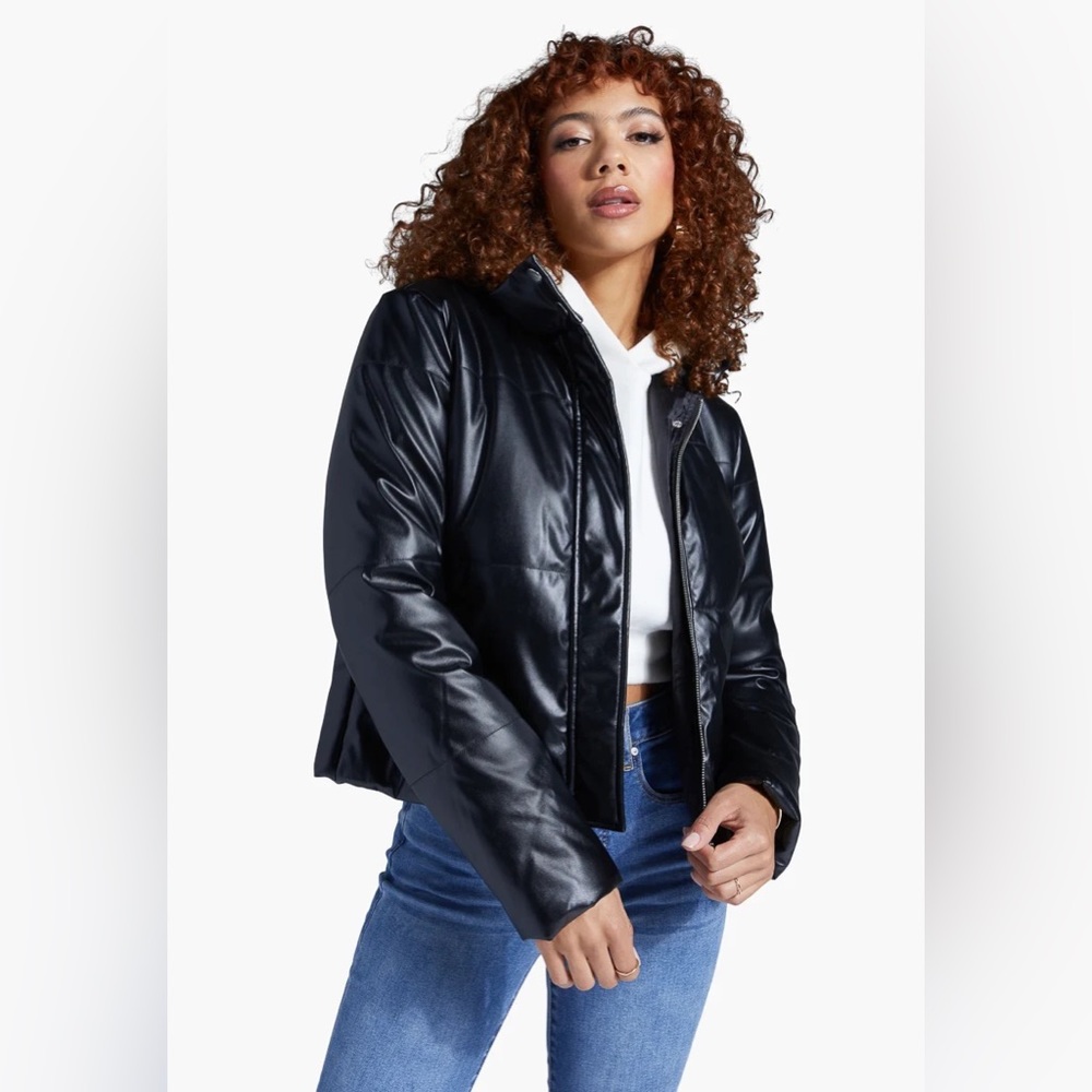 PUFFER JACKET
